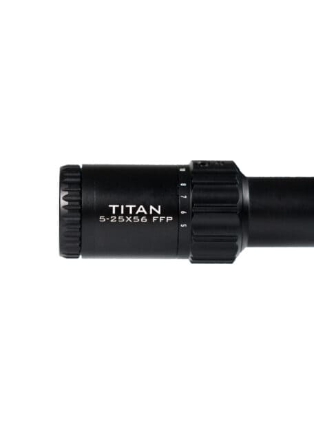 Titan 5-25x56 FFP(5)